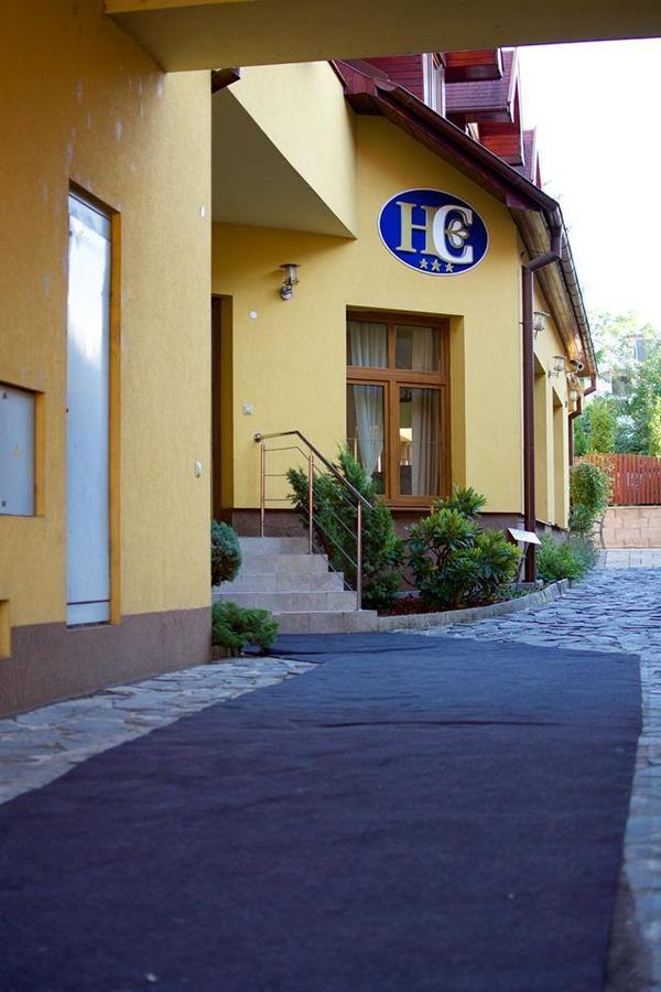 Hotel Clavis Lučenec Exteriör bild